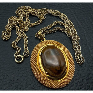 Vintage Stone Pendant Necklace Picture Jasper‎ Gold Tone Mesh Frame 24" Chain